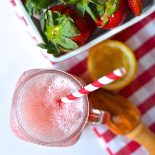 Strawberry Lemonade Fizz